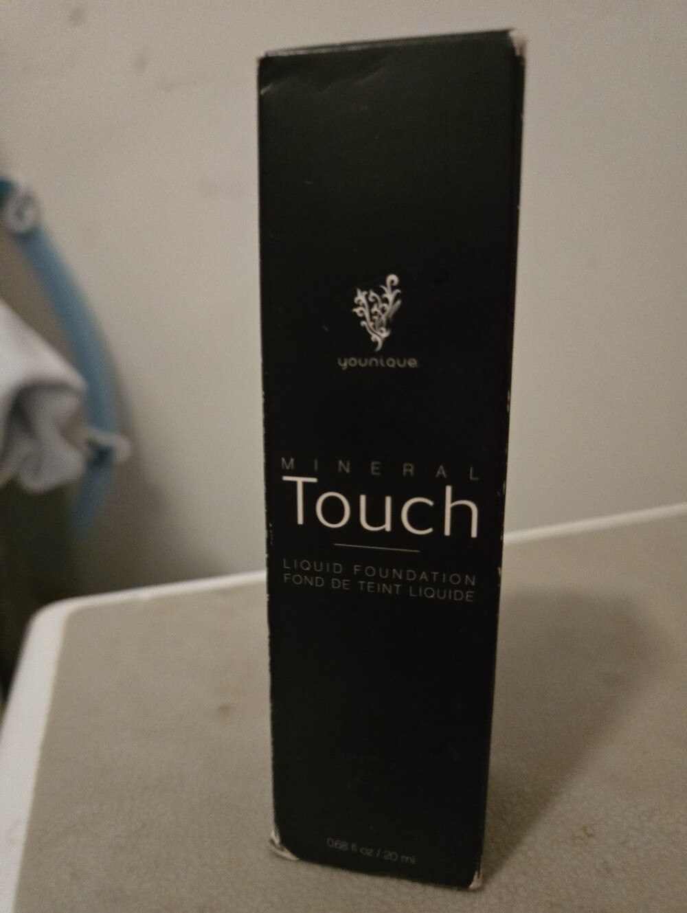 Younique Touch Mineral Liquid Foundation Velour